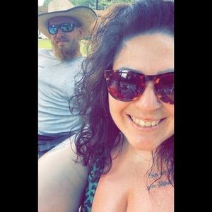 Meet your Posher, Brandy